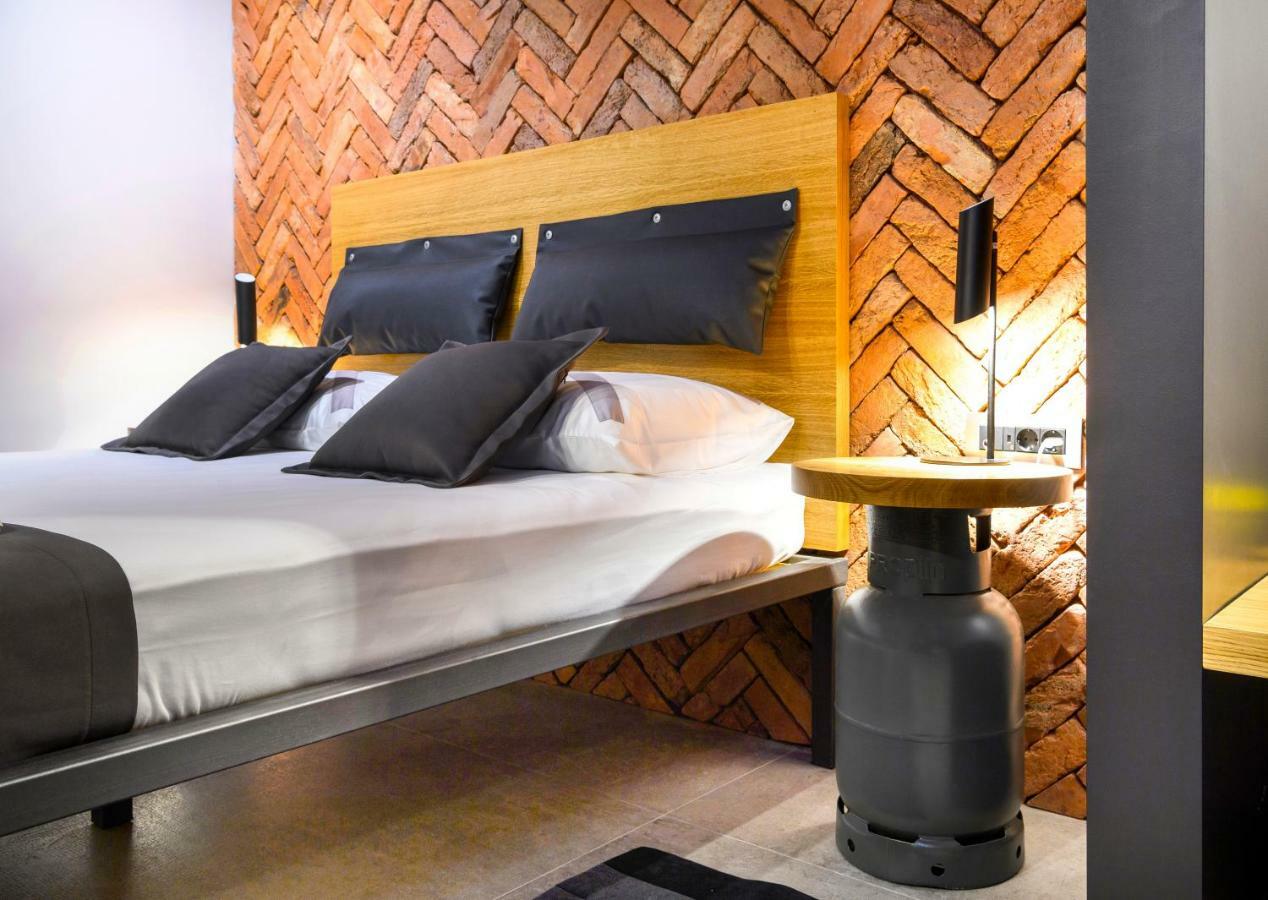 Split Industrial Design Rooms Extérieur photo